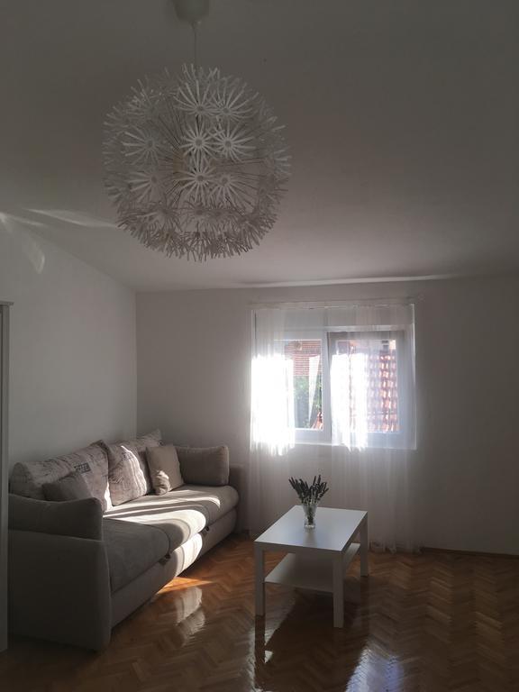 Centre Apartment Bozava Exterior photo